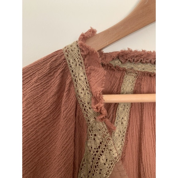 Free People Sivan Embroidered Top XS Lace Ruffle Trim Romantic Boho Floral Vneck - Picture 3 of 10